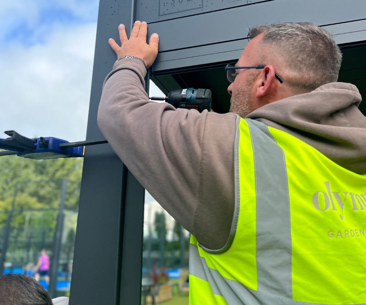 Expert installation for Sereno or Garda - LuxSol Living -